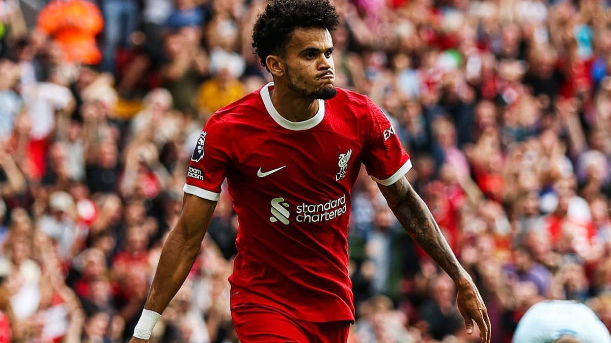 Liverpool vira sobre Bournemouth e conquista primeira vitória na Premier League