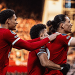 Liverpool vence Burnley e retoma liderança do Inglês; Tottenham vence de virada