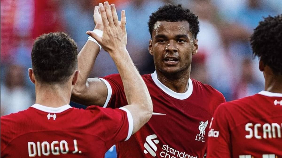 Reservas decidem para o Liverpool, United vence e Brugge goleia por 22 a 0