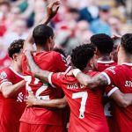 Liverpool vence Aston Villa em casa e embala no início da Premier League