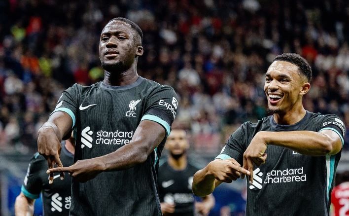 Liverpool vira sobre o Milan e estreia com vitória na Champions League