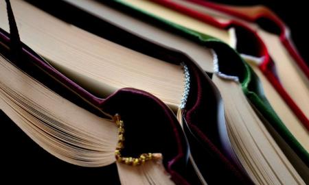livros páginas lombada
