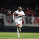 Liziero se recupera de lesão e vira opção no São Paulo para duelo contra o Fluminense
