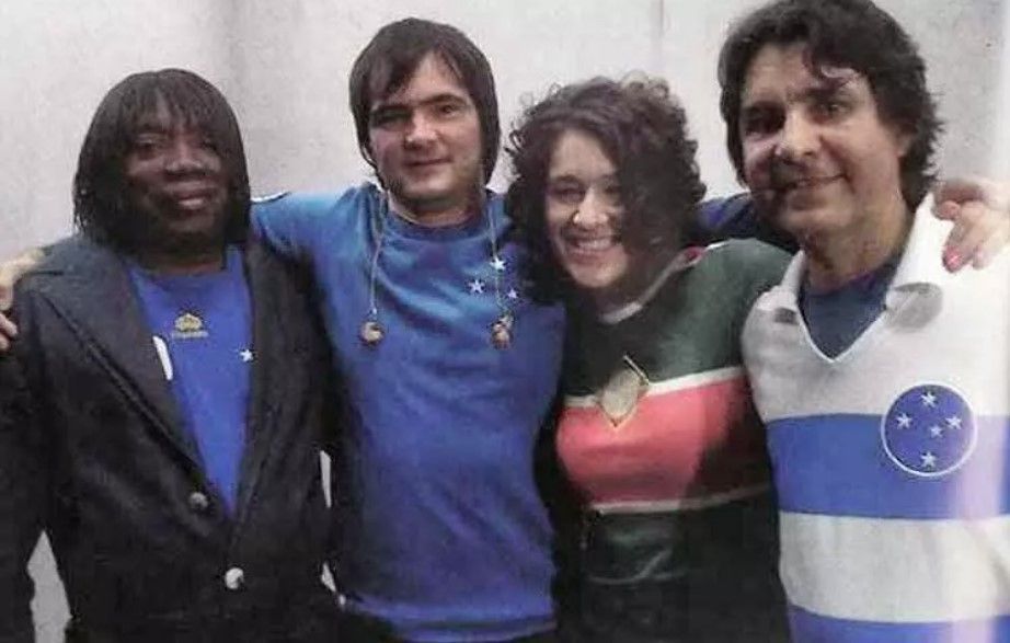 Cruzeiro manda recado em homenagem ao torcedor e cantor Lô Borges, morto aos 73 anos