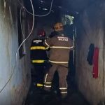 Suspeito de matar homem e colocar fogo em casa é agredido por vizinhos em BH