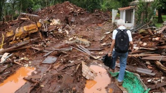 Local onde funcionava a sede da empresa foi destruído com a onda de rejeitos e lama que se formou após o rompimento da barragem B1, da Vale