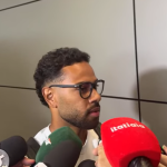 Renan Lodi desembarca em BH e revela motivo de ter escolhido o Atlético