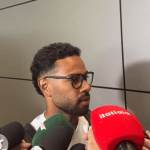 Renan Lodi desembarca em BH e revela motivo de ter escolhido o Atlético