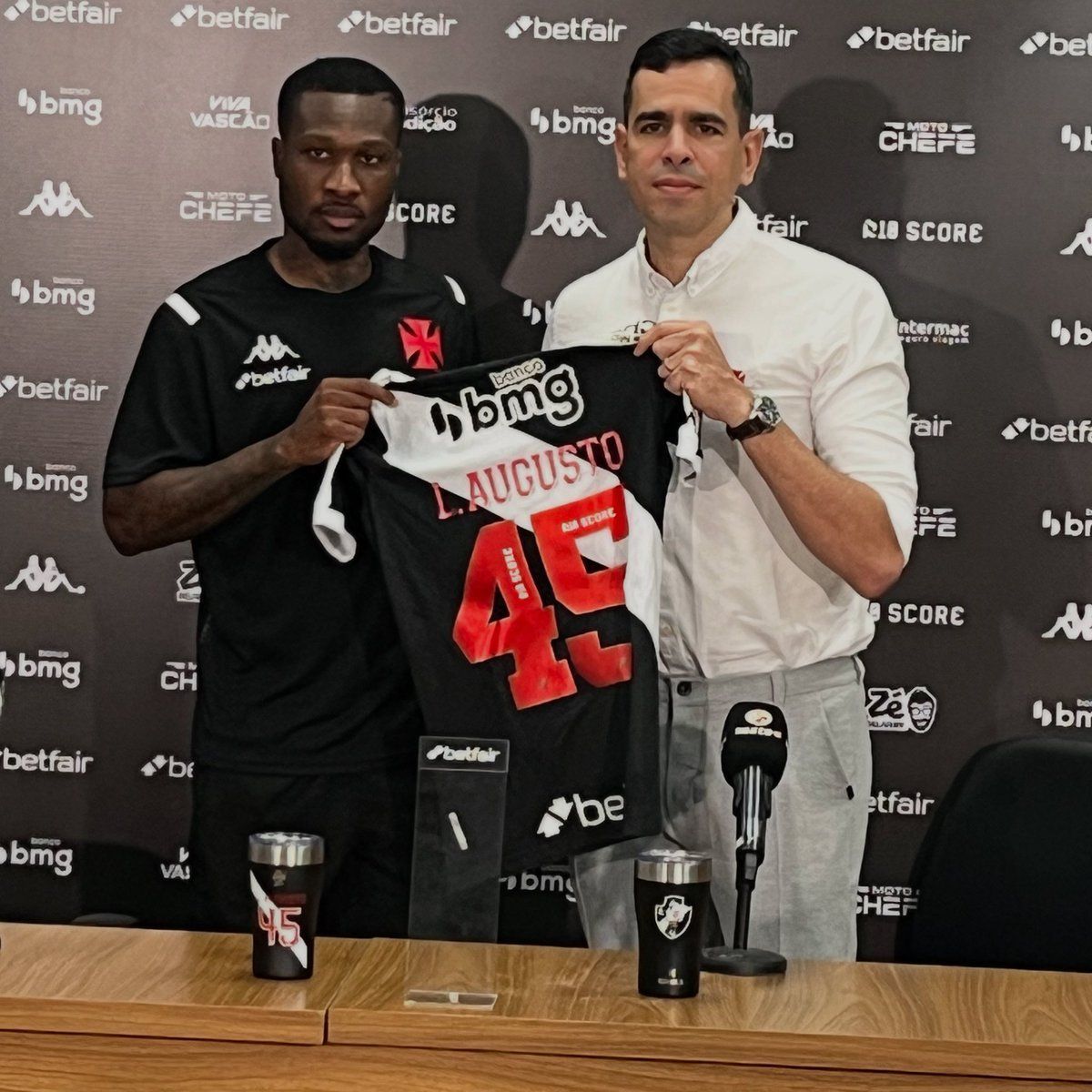 Apresentado no Vasco, Loide Augusto revela bastidores de live polêmica