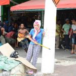 Lojas e farmácias da Cracolândia usam grades para impedir novos saques