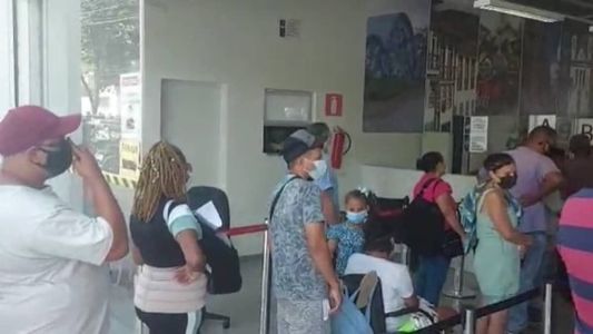 Longas filas nessa terça-feira (17)