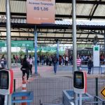 'Complicadíssima': usuários reclamam da greve dos ônibus na Estação Diamante  