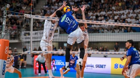 López foi escolhido o MVP da Superliga 2022/2023