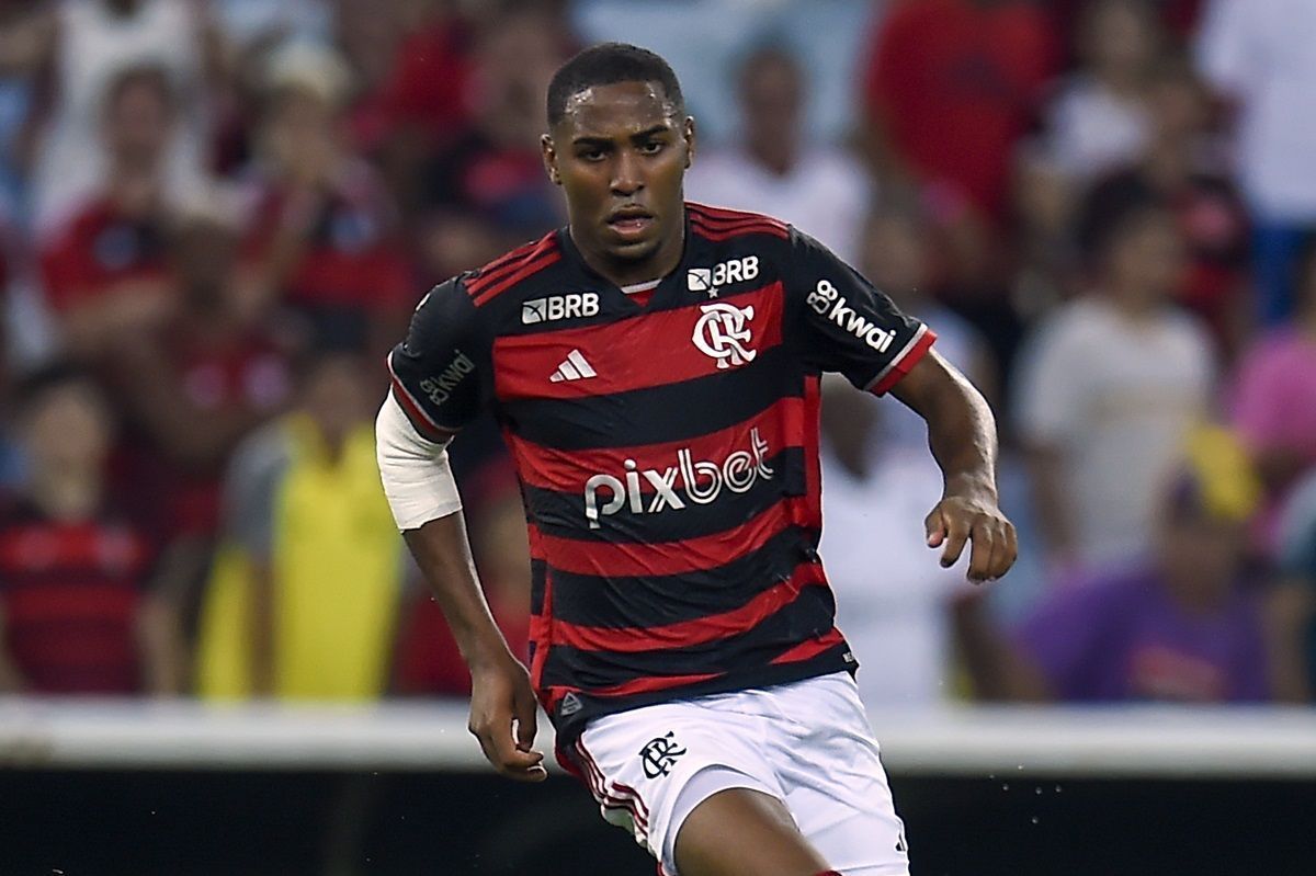 Jovem do Flamengo recebe proposta da Rússia e encaminha saída do clube