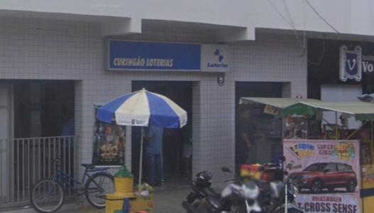 Foto mostra fachada da Curingão Loterias, em Ipatinga (MG)