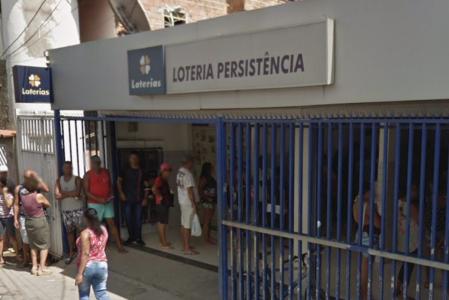 Foto mostra fachada da Lotérica Persistência, em Salvador (BA)