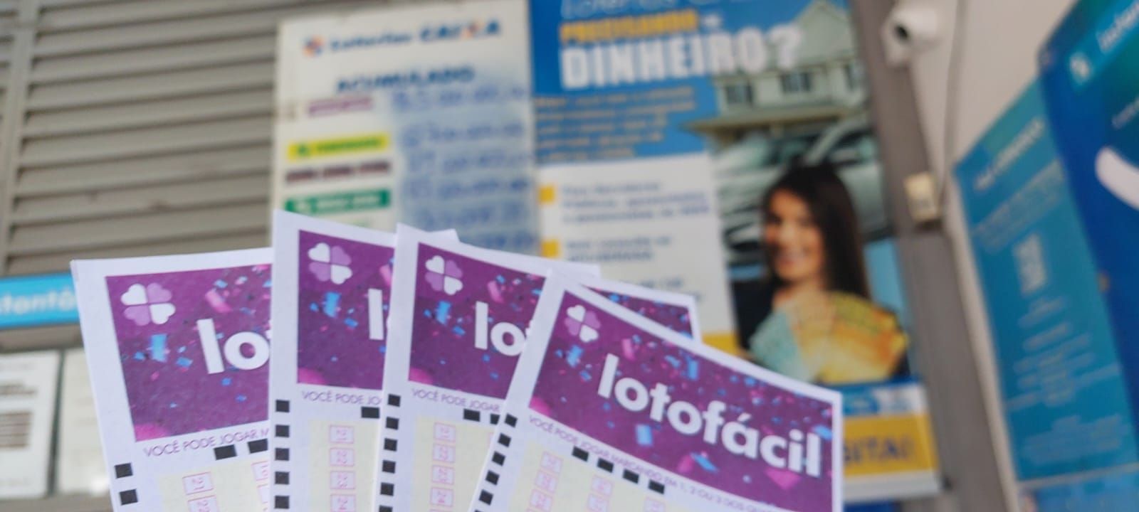 Lotofácil: dois bolões e uma aposta simples dividem prêmio e levam R$ 2,8 milhões