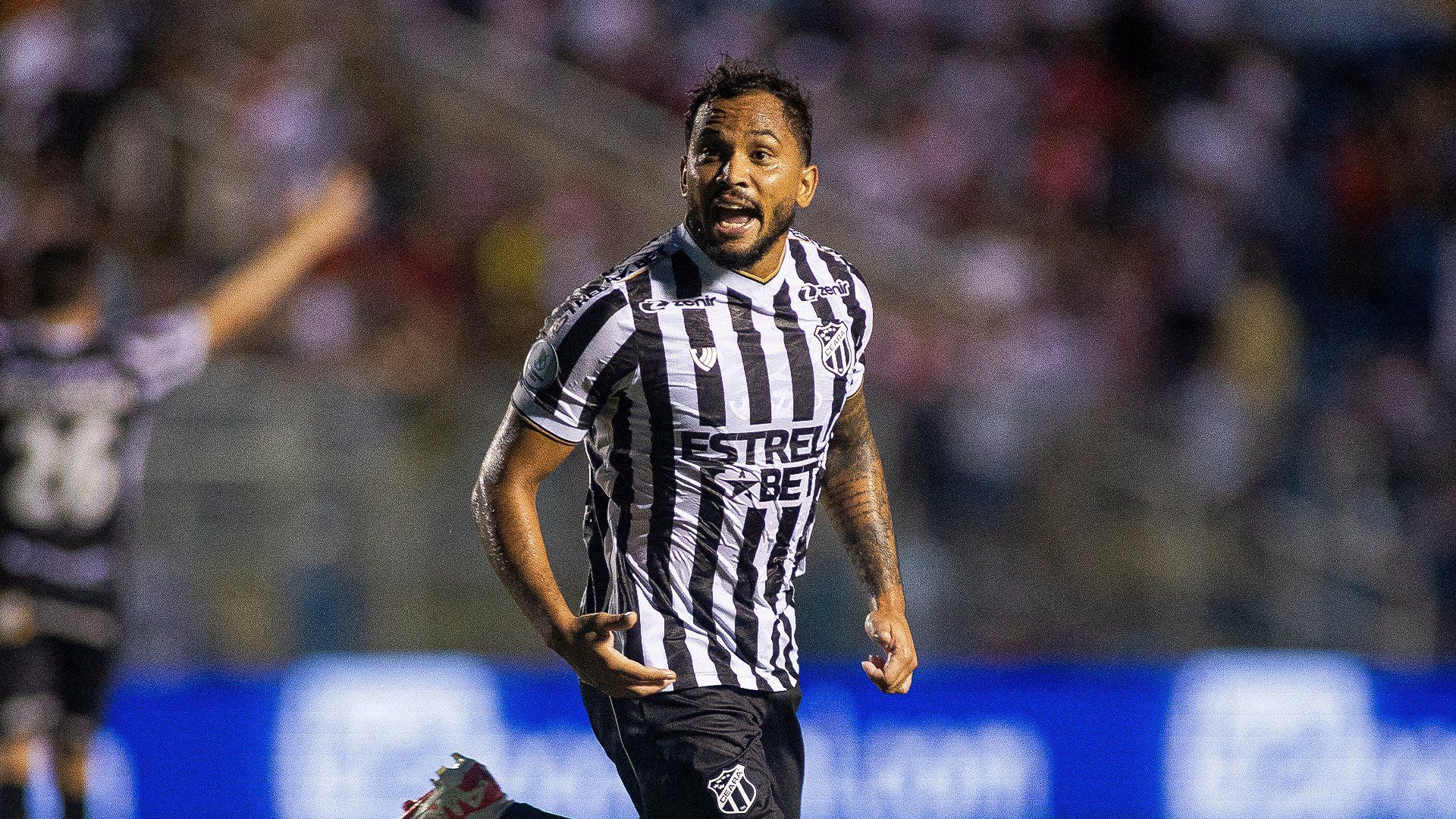 Ceará marca no último lance e vence o Ferroviário pela semifinal do Estadual