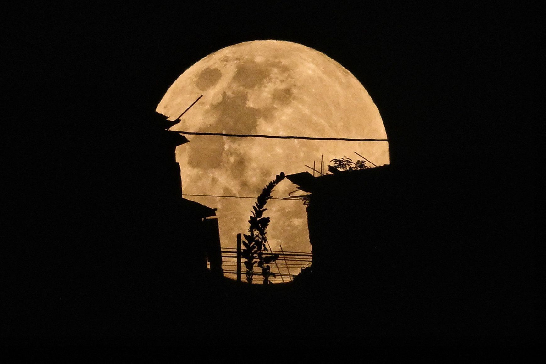 'Lua de Sangue': veja fotos do eclipse lunar pelo mundo