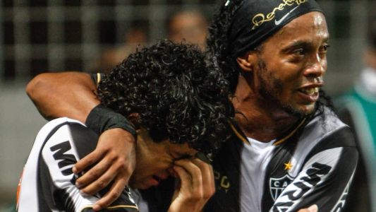 Luan e Ronaldinho viraram grandes amigos no Atlético