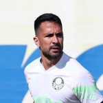 Luan evita subestimar adversário do Palmeiras: 'Ninguém chega por acaso'