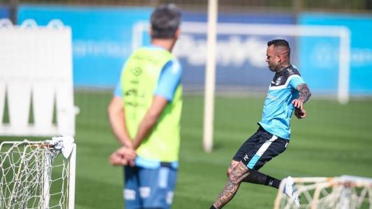 Luan faz gol com assistência de Renato