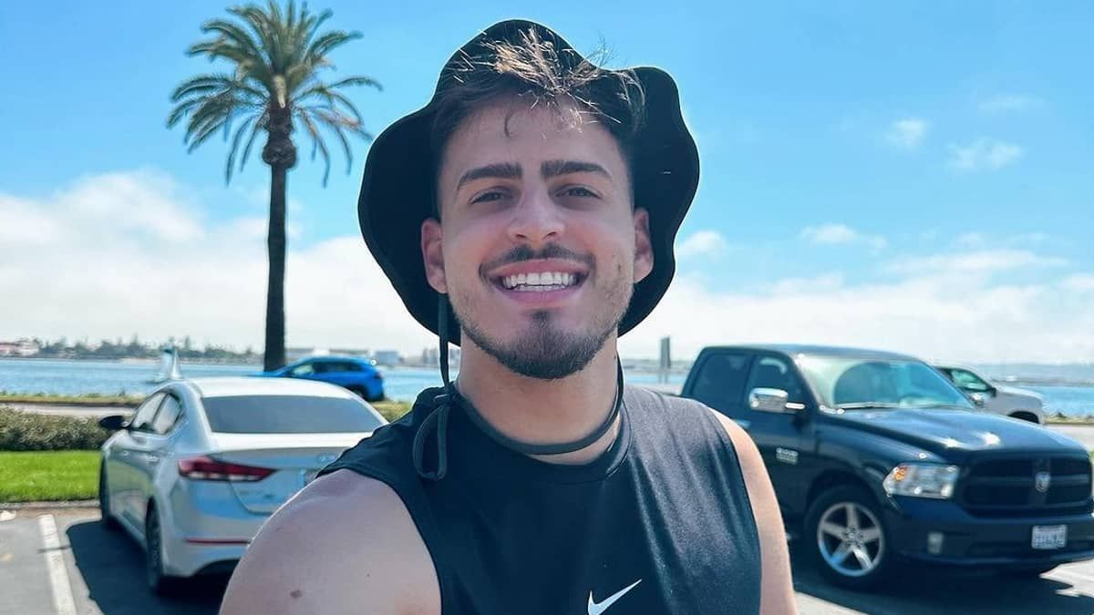 Jon Vlogs detalha compra de fazenda de R$ 3 milhões como presente para a mãe: 'sonho'