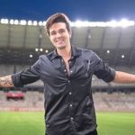 Luan Santana comenta limitação do Mineirão para jogo do Galo: “Não estou fazendo nada fora da lei”