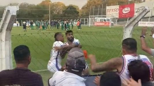 Luan se desentendeu com torcedores na Arena Vera Cruz, em Betim