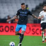 Renato revela que Luan bateria pênalti não dado diante do Corinthians