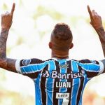 Luan deve voltar a vestir a camisa 7 no Grêmio