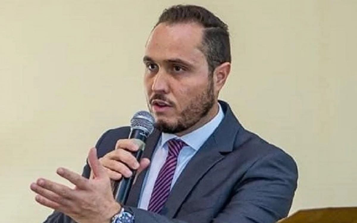 Prefeito de cidade do interior de SP sofre atentado a tiros: 'Psicológico abalado'