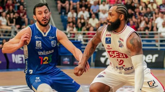 Lucas Faggiano e David Jackson, do Minas e da Franca