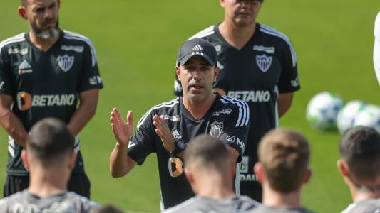 Lucas Gonçalves é filho do ex-técnico Otacílio Gonçalves, que também comandou o Atlético