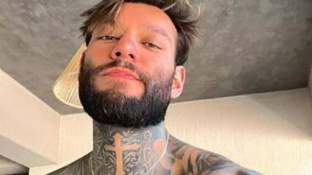 Lucas Lucco responde ação por transplante capilar após seguidor alegar na Justiça não ter recebido o prêmio