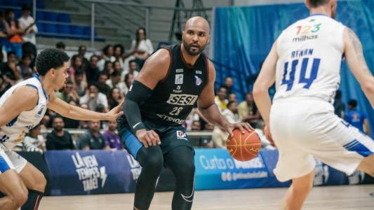 Lucas Mariano foi decisivo na vitória sobre o Minas no jogo 3 da semifinal do NBB