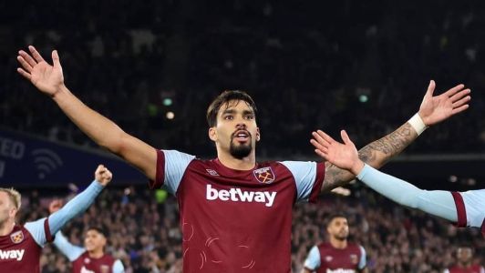 Lucas Paquetá durante partida pela Liga Europa