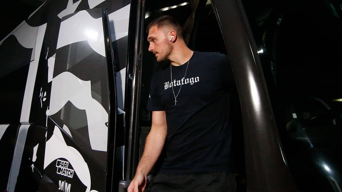 Botafogo tem cinco desfalques para clássico com o Vasco; veja a lista