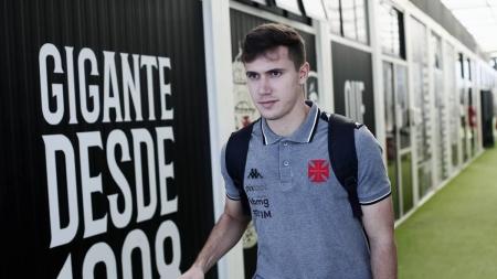 Lucas Piton disse que elenco vascaíno evoluiu com a chegada de reforços