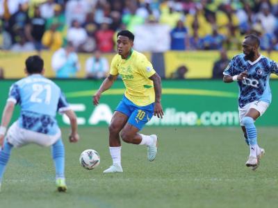 O craque do Sundowns é o brasileiro Lucas Ribeiro