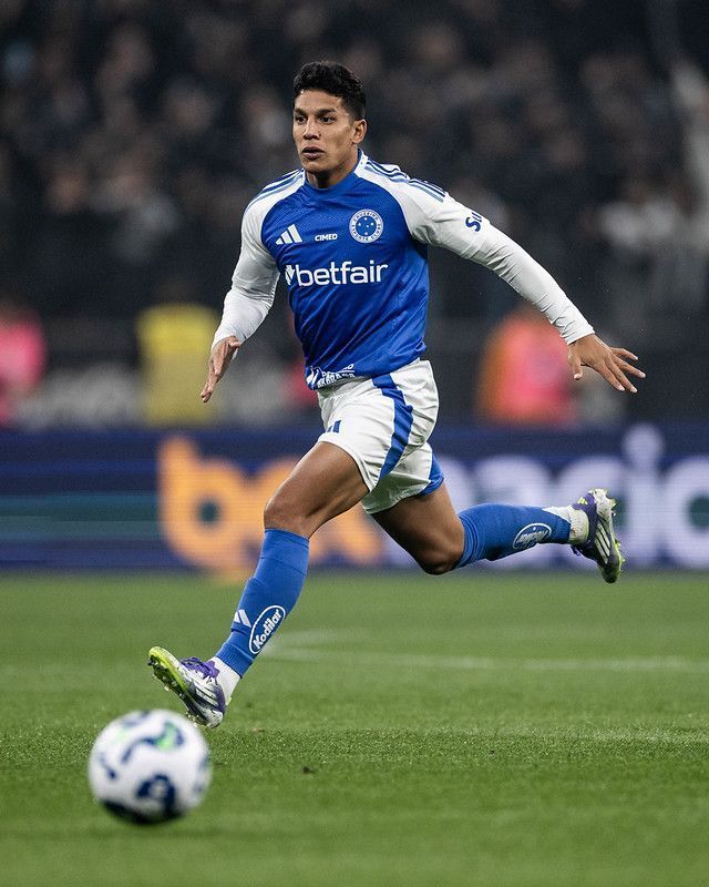 Romero assume erros do Cruzeiro contra o Corinthians e manda recado