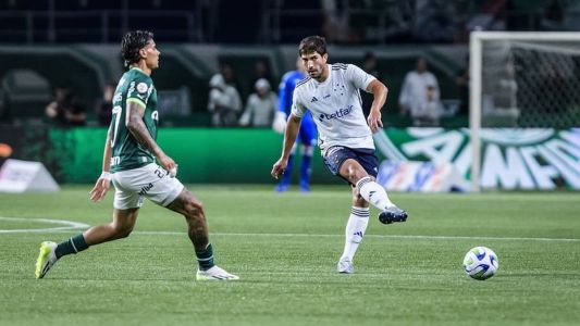 Lucas Silva criou grande chance para o Cruzeiro, mas Wesley a desperdiçou