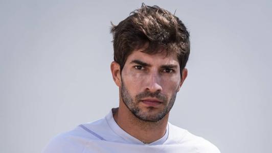 Lucas Silva durante treinamento na Toca da Raposa II