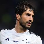 Jornalista gremista se revolta com Lucas Silva no Cruzeiro: 'Virou o Zidane'