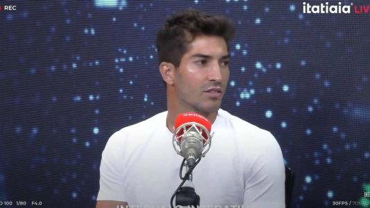 Lucas Silva foi o convidado do programa Bastidores, da Itatiaia