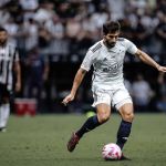 Lucas Silva provoca após vitória do Cruzeiro na Arena MRV: 'Batizado pelo maior de Minas'