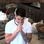 A Fazenda 15: Veja o momento que Lucas toca o sino e pede para sair