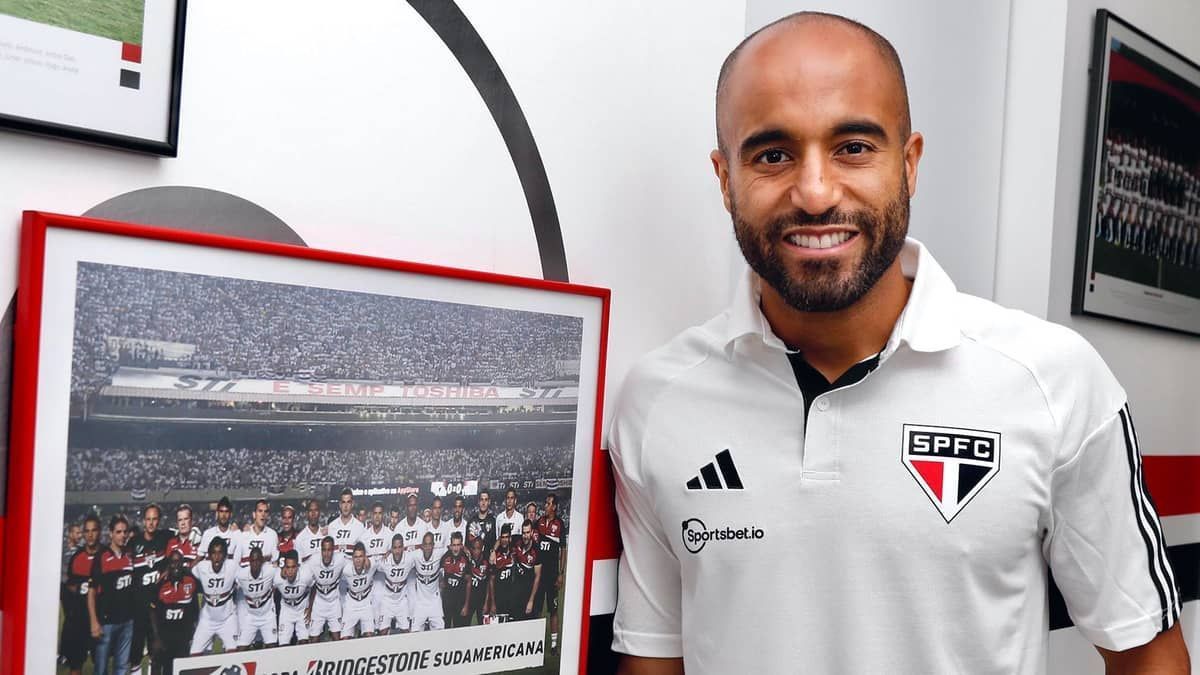 Lucas retorna ao CT do São Paulo e revive primeiro dia no clube; veja fotos
