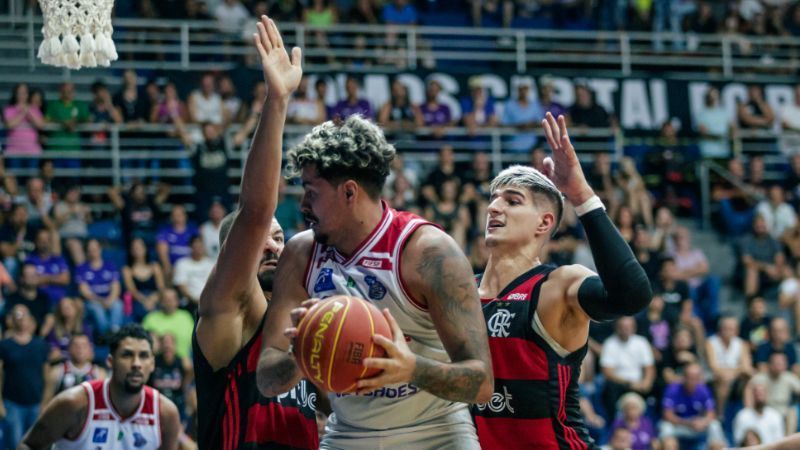 Maior vencedor x bicampeão: Flamengo e Franca abrem disputa pelo título do NBB