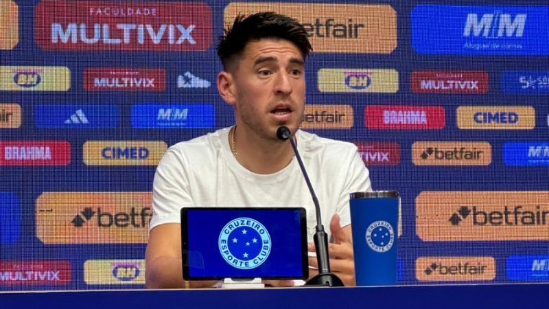 Armado? Villalba explica foto de afilhado com camisa do Cruzeiro